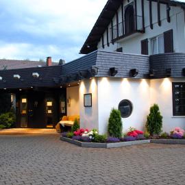 Waldhotel Luise, מלון בפרוידנשטאדט