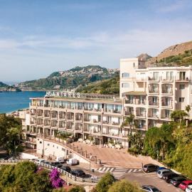 Hotel Antares, хотел в Летояни
