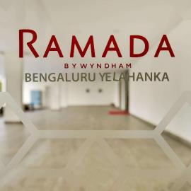 Ramada by Wyndham Bengaluru Yelahanka、Yelahankaのホテル