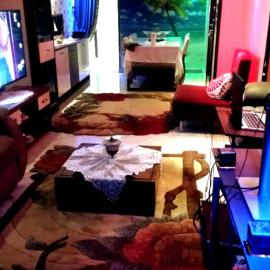 Private Room In Apartment with Sea & Hilton View, hotel in Alexandria