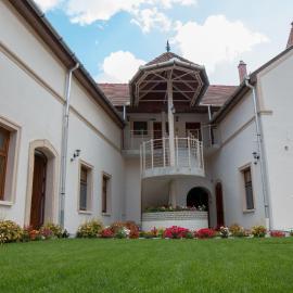 Mecset Apartman, hotelli kohteessa Eger