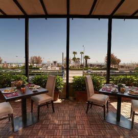 Alisei Palace Hotel, хотел в Римини