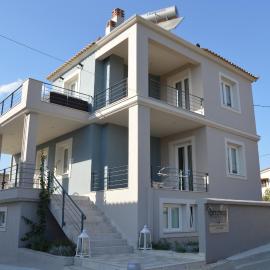 Ammos Luxury Suites, hotel u gradu Elija Lakonijas