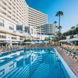 Iberostar Waves Bouganville Playa, hotel en Adeje