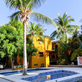 Hotel Posada Playa Manzanillo, hotel in Puerto Escondido
