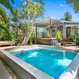 Tranquil & tropical, Sunshine Beach
