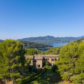 Case Danesi, Hotel in Rio nellʼElba
