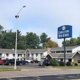 Cobblestone Hotel & Suites - Wisconsin Rapids: Wisconsin Rapids şehrinde bir otel