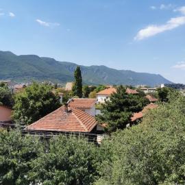 Mountain view apartment, hotel in Vratsa