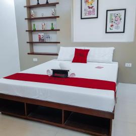 RedDoorz @ Caimito Drive Dampas, ξενοδοχείο σε Ταγκμπιλαράν