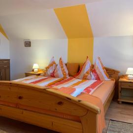 Serschenhof- Auszeit über dem Stall, Hotel in Leutschach