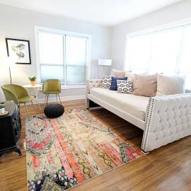 Trendy Flat, Lower-Greenville Ave Area