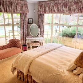 Rose Cottage @ Gods' Haven Eco Estate, hotel Underbergben
