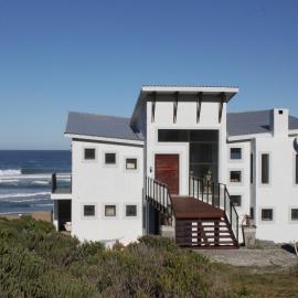 Oyster bay beach house, Hotel in Oyster Bay