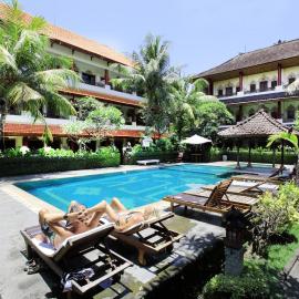Bakung Sari Resort, hotel a Kuta