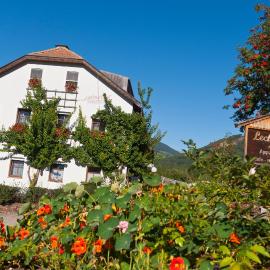 Appartementhaus Lechnerhof, Hotel in Bruneck