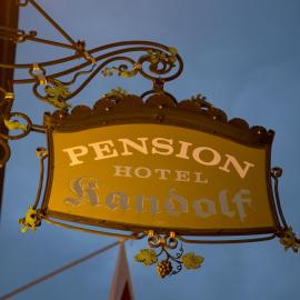 Hotel Pension Kandolf、タムスヴェークのホテル