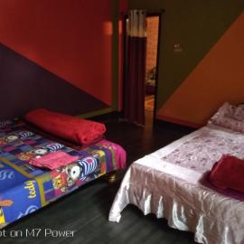 Dekapara Airport Guest House, hotelli kohteessa Kāhārpāra