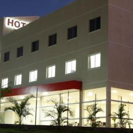 Hotel 494 Oliveira-MG, hótel í Oliveira