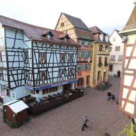 Chambre chez l'habitant Le Rouge-Gorge - Cœur de Riquewihr - 2 personnes, hotel in Riquewihr