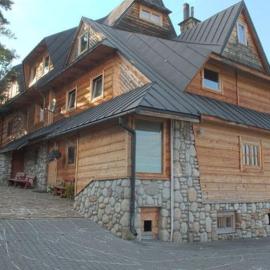 Pokoje Gościnne Za Sichłą, отель в Мужасихле