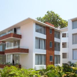 El Arbol by The Blue Kite with Kitchen, Wifi, Security,10 Mins to Candolim Beach & 5 mins to Casino