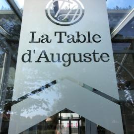 La table d’Auguste, hotel v destinácii Dour
