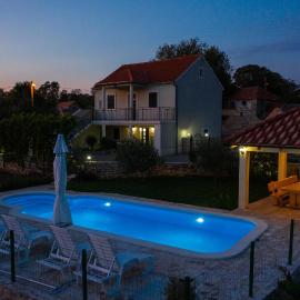 Villa Ane, Divine holiday, hotel a Trbounje