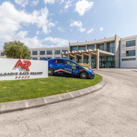 Algarve Race Resort - Hotel, хотел в Montes de Cima