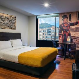 Hotel Santa Barbara Real, hotel in Bogotá