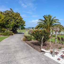 Breakaway Bed & Breakfast