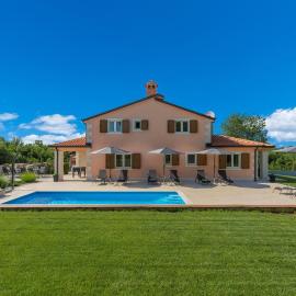 Villa Karmen