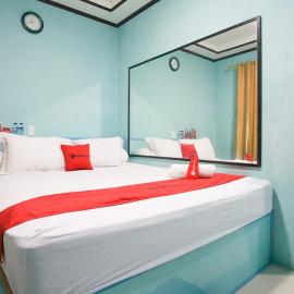 RedDoorz near Mikie Holiday Funland Berastagi, hotel din Berastagi