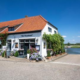 Viesnīca Het Maashotel pilsētā Broekhuizen