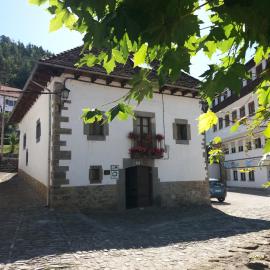 Casa Graciano II – hotel w mieście Ochagavía