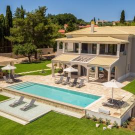 Villa Onore, hotell sihtkohas Dassia