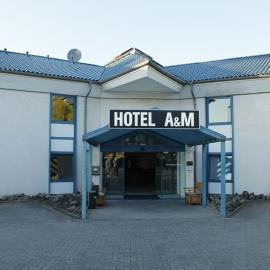 A&M Hotel Barsinghausen, готель у місті Бад-Ненндорф