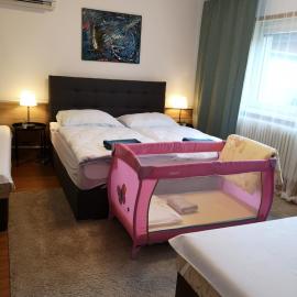 365 apartmány CENTRO & jacuzzi, hotel a Piešťany