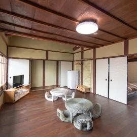 Takashima Jinya, Hotel in Takashima