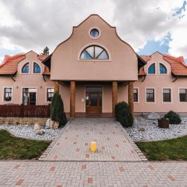 Motel ARD, hotel in Sarovce