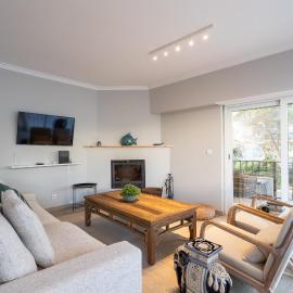 FLH Cascais Spacious Apartment with Balcony