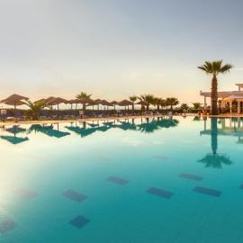 Hotel Nour Congress & Resort โรงแรมในบิเซอร์เต