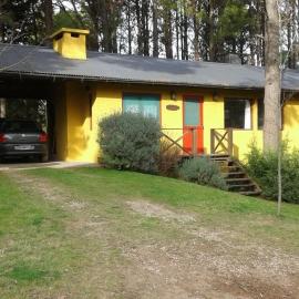 Casa completa en el bosque para 8 personas no aceptamos grupos de jovenes