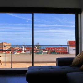 Castle in Blue Apartments-Sea View, hotell i Sines