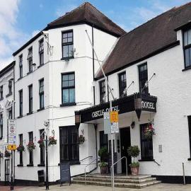 The Castle Hotel Neath, ξενοδοχείο σε Neath