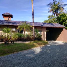 Motel Cisne Blumenau (Adult Only), hotelli kohteessa Blumenau