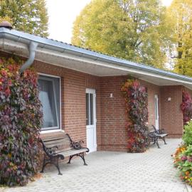 Hotel Am Schlosspark, hotelli kohteessa Mallin
