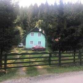 Pataki Kulcsosház, hotel a Izvoare
