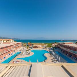 Alykanas Village Resort, hotel v mestu Alikanas