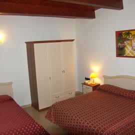 Hotel Genius, hotell i Corato